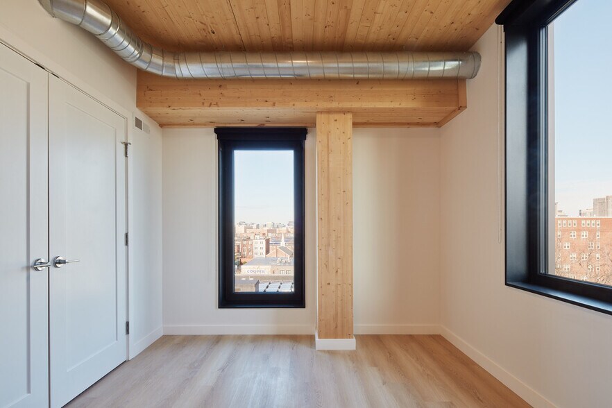 Building Photo - 29 Lenox St