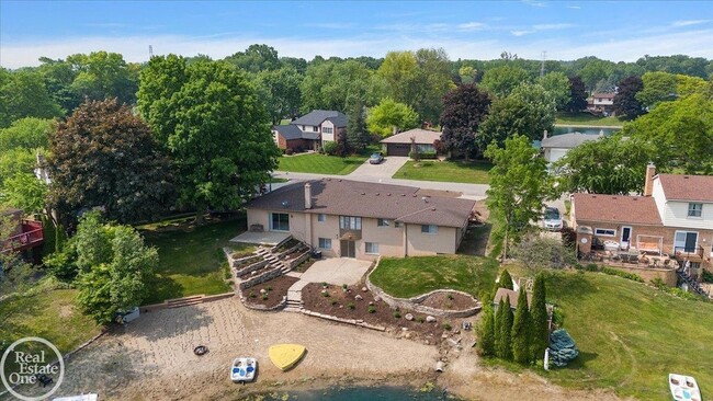 Building Photo - 2532 Belle View Dr