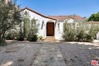 Building Photo - 816 N McCadden Pl
