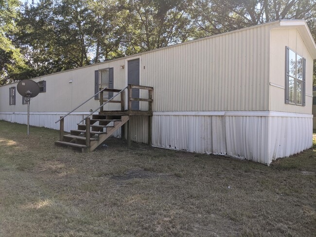 Building Photo - 415 Green Oak Rd