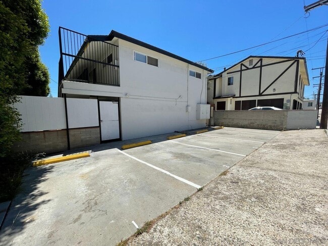 Building Photo - 2252 Garnet Ave