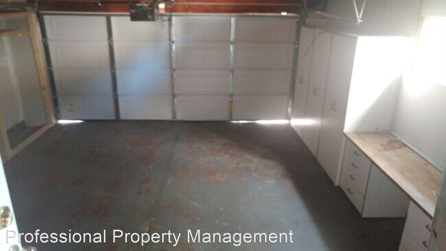 Building Photo - 3 br, 2 bath House - 5917 Clement Ave