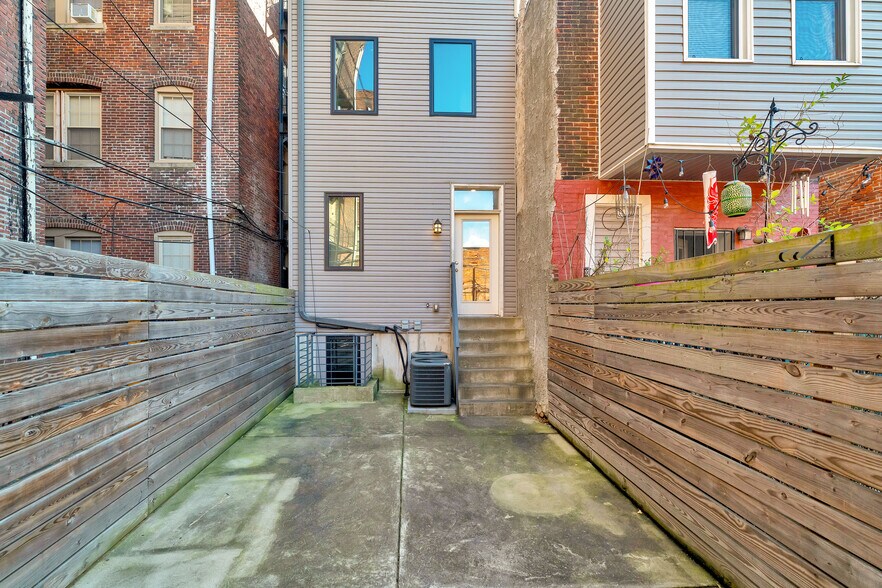 Building Photo - 5103 Chancellor St