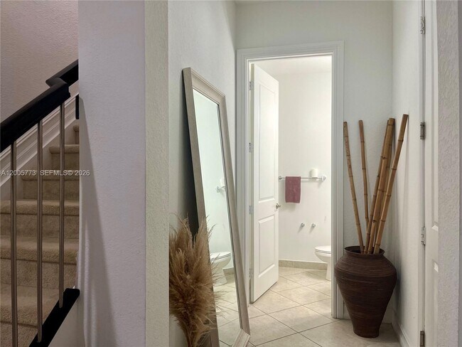 Building Photo - 1346 SW 113th Terrace