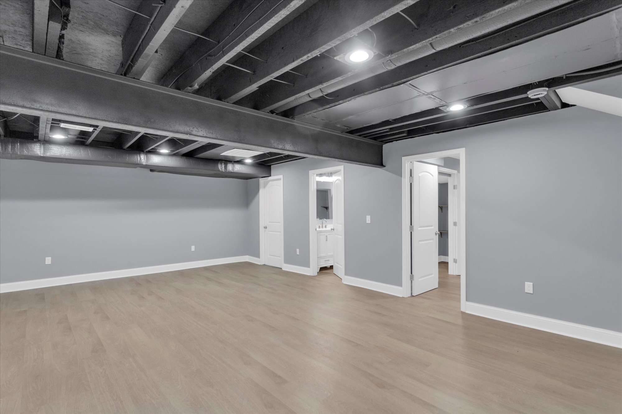 Building Photo - 3500 Magnolia Ave