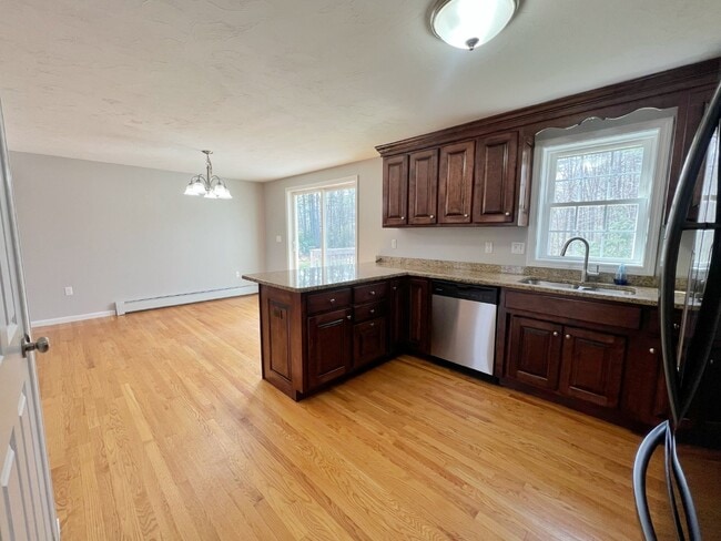 Building Photo - Welcome home!