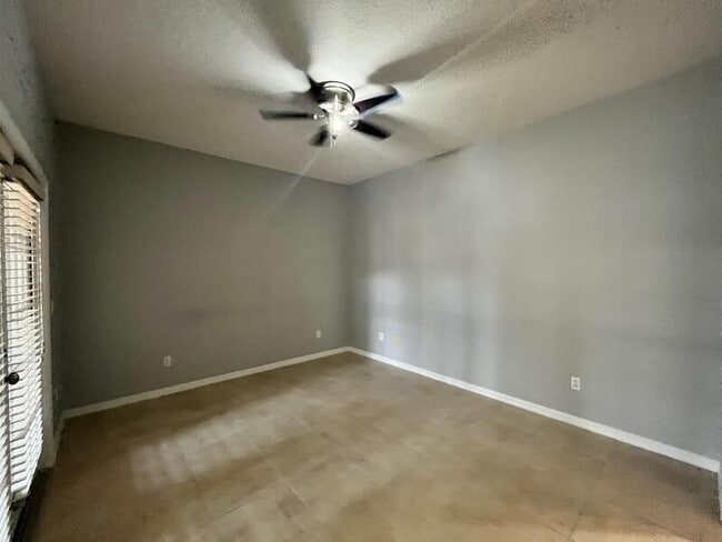 Building Photo - 2628 Corona Borealis Dr