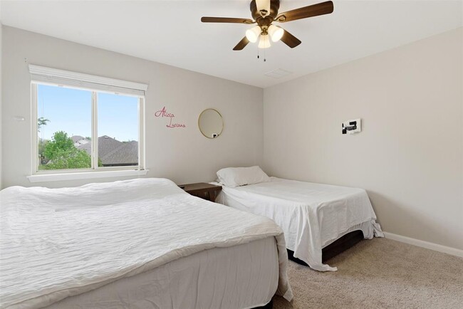 Building Photo - 2409 Muzzie Ln