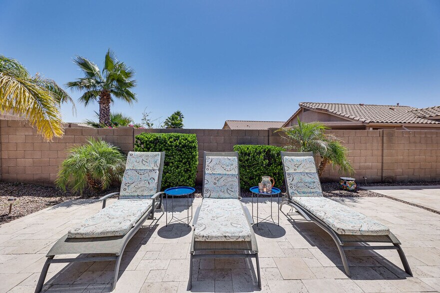 Building Photo - 43854 W Cahill Dr