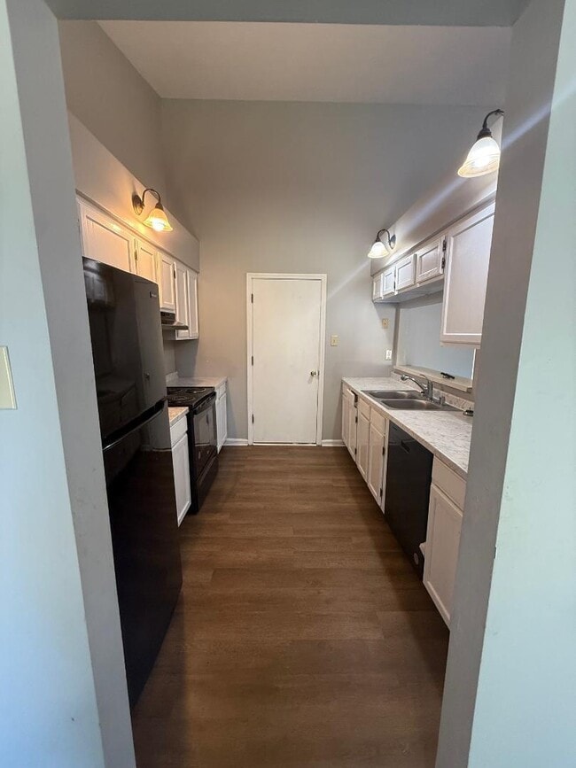 Building Photo - 1609 Claywood Ct