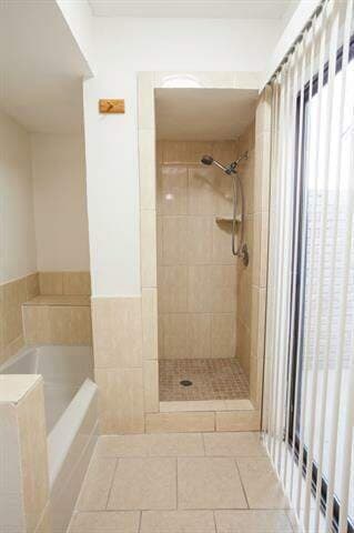 Building Photo - 12501 Hornbeam Dr
