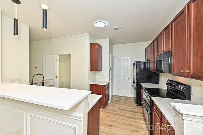 Building Photo - 10208 Old Carolina Dr