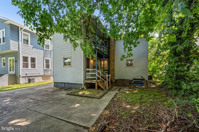Building Photo - 430 Richey Ave