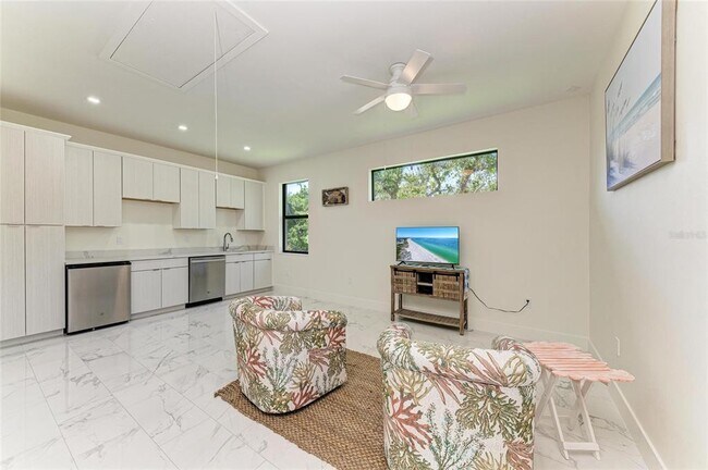 Building Photo - 7161 Manasota Key Rd