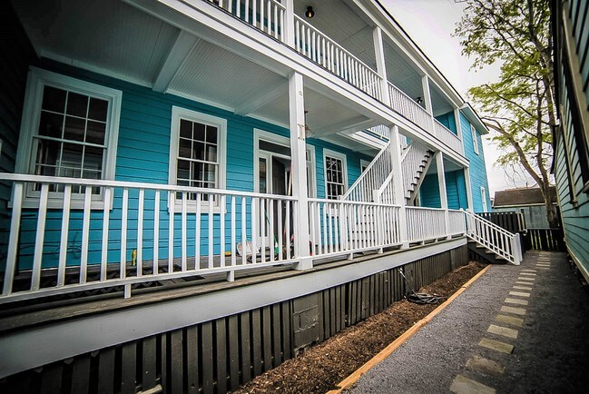 Building Photo - 244 President St