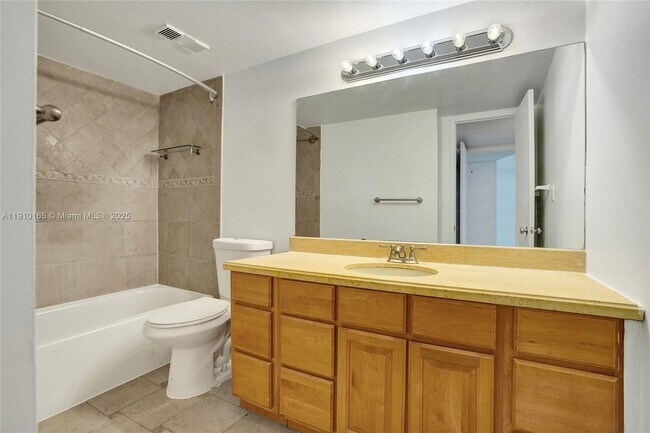 Building Photo - 18151 NE 31st Ct