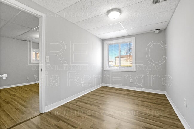 Building Photo - 704-706 Roselane St