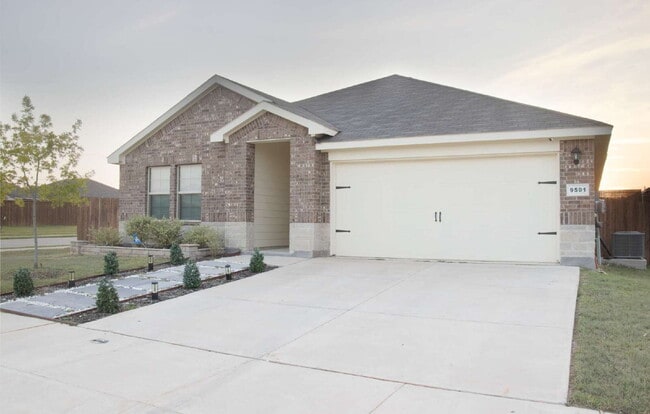 Building Photo - Serene 3BD Fort Worth Oasis | All Utilities Included | Near Alliance Hub