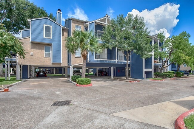 Building Photo - 18511 Egret Bay Blvd