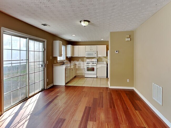 Building Photo - 606 Windcroft Cir NW