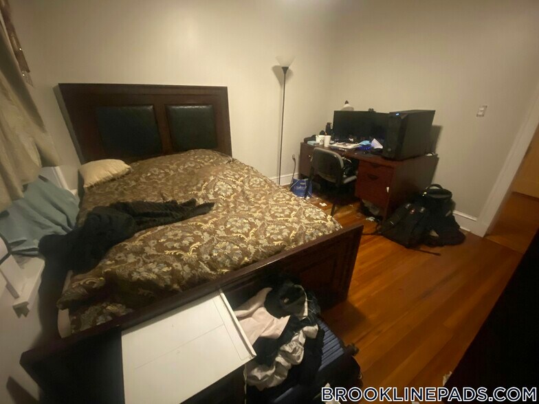 Building Photo - 19 Netherlands Rd