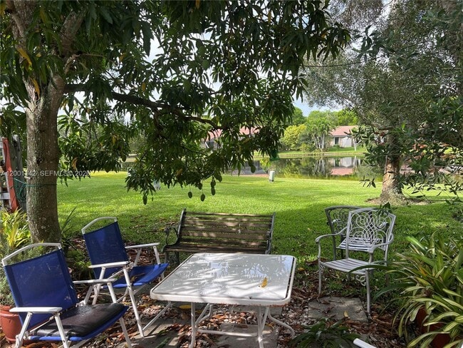 Building Photo - 1544 Springside Dr