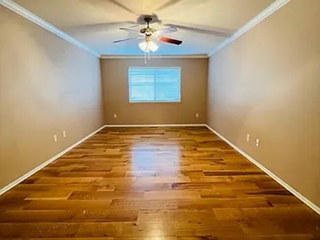 Building Photo - 1798 N 177th Plaza