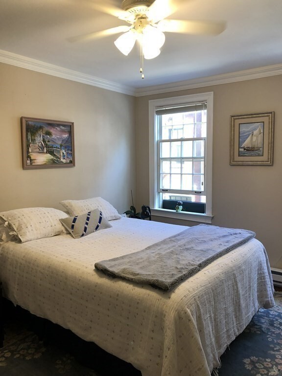 Building Photo - 14 S Russell St