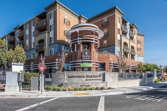 Building Photo - Lawrence Station