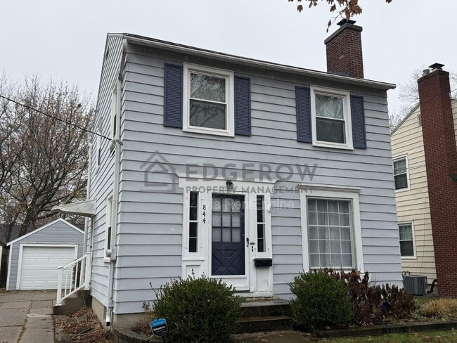 Primary Photo - 844 Reynard St SE