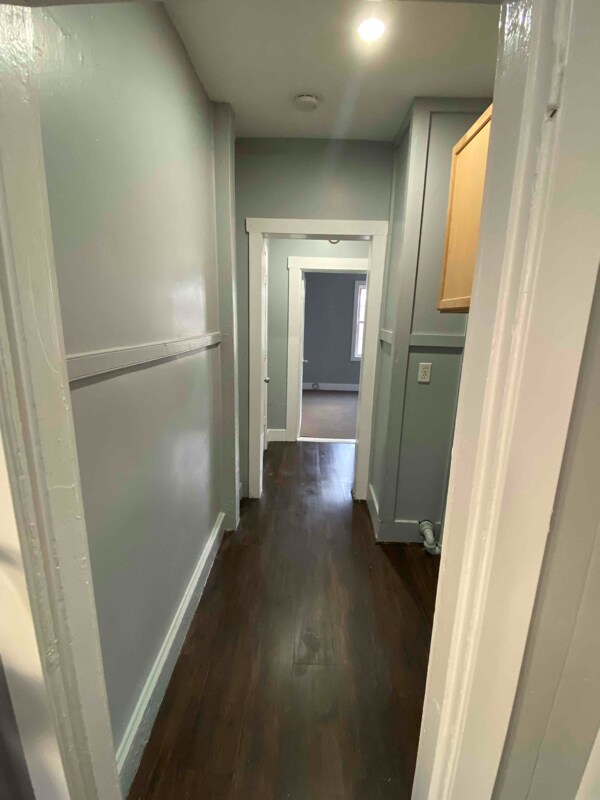 Building Photo - 102 Endicott St