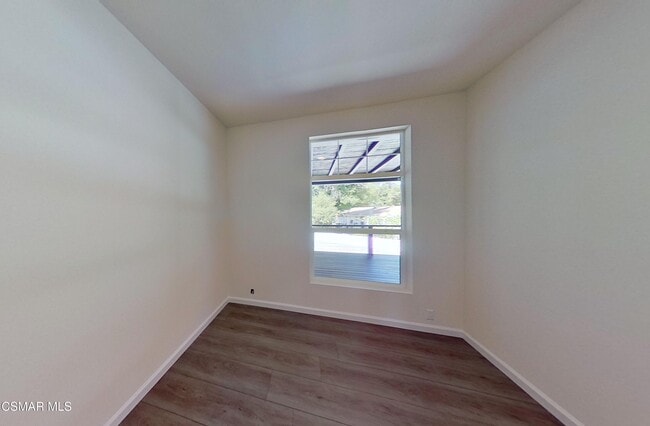 Building Photo - 152 Kings Pl