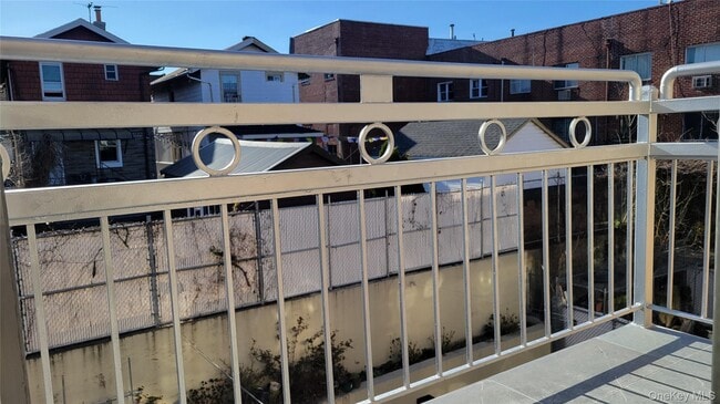 Building Photo - 31-16 60th St