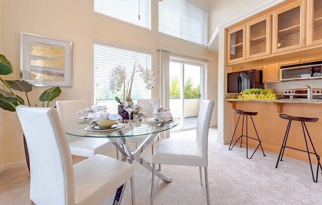 Building Photo - Utilities Paid! Modern Loft-Style Condo wi...