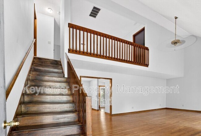 Building Photo - 407 Grenham Rd