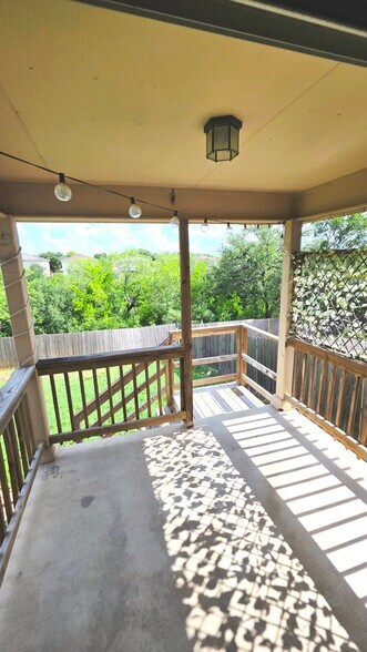 Building Photo - 7330 Blazar Way