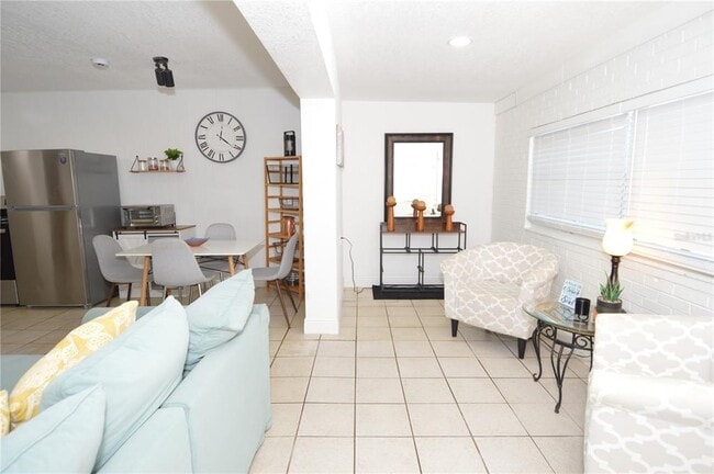 Building Photo - 156 146th Ave