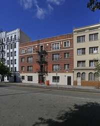 Building Photo - Modern Living in Koreatown: Stylish Studio Apartment