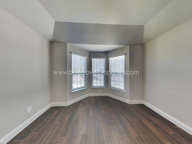Building Photo - 1132 Red Hawk Ln