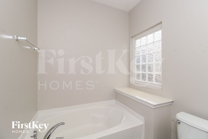 Building Photo - 6003 Brookstone Ridge Dr
