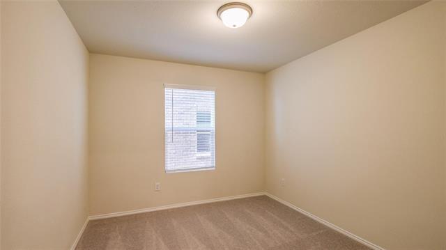 Building Photo - 472 Lake Erie Dr