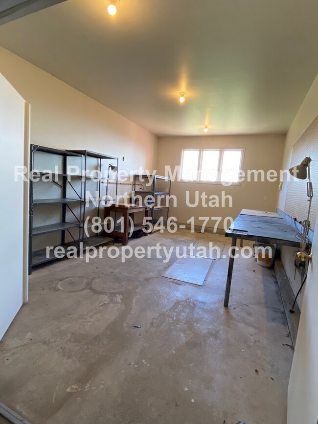 Building Photo - Beautiful Bountiful Home on the Bench