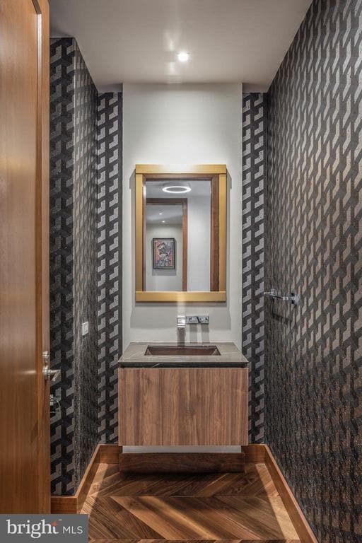 Building Photo - 300 International Drive