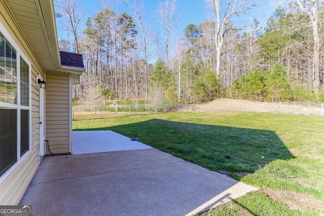 Building Photo - 204 Raleigh Way