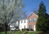 Building Photo - Laurel Bluff Apartments and Townhomes