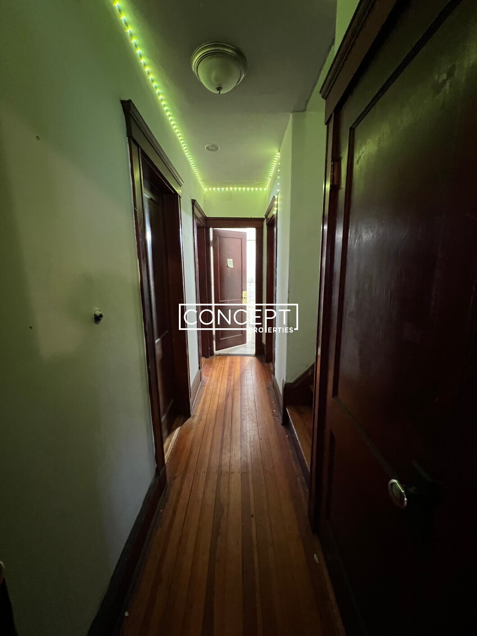 Building Photo - 23 Moraine St