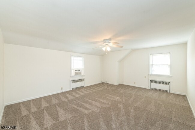 Building Photo - 44 Gless Ave