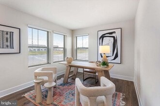 Building Photo - 233 MATILDA