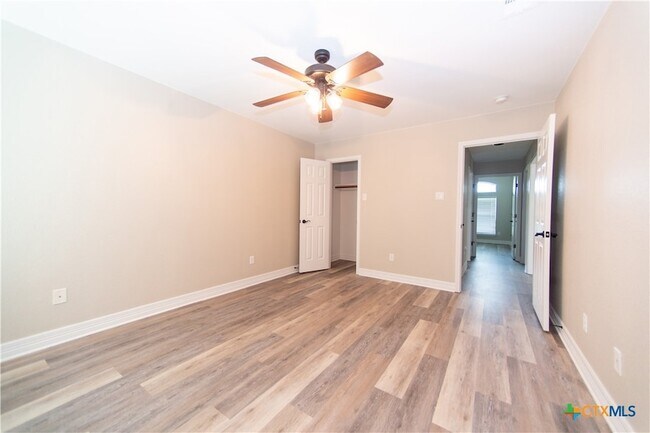 Building Photo - 2410 Big Divide Rd