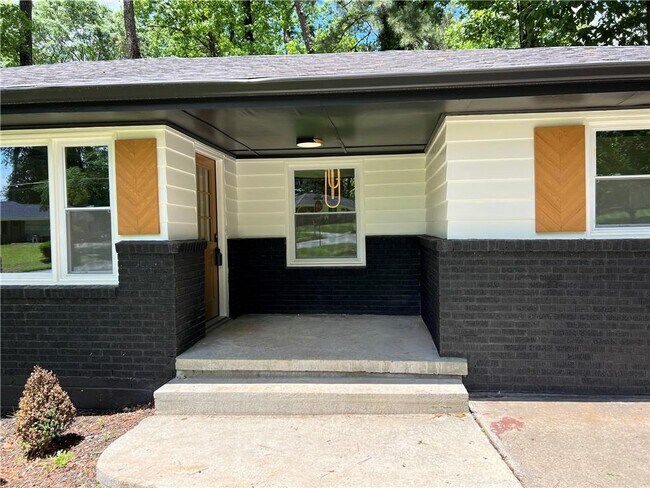 Building Photo - 1722 San Gabriel Ave